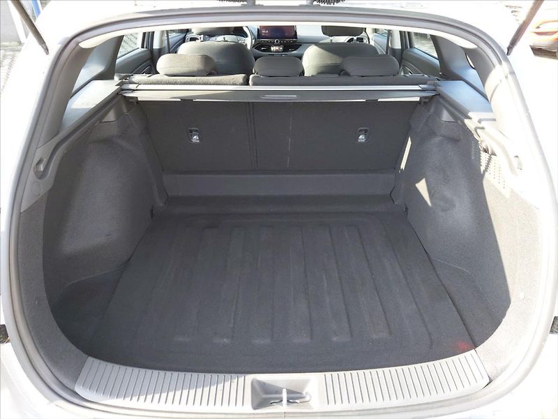 Hyundai i30 1,0   1.0 T-GDi Smart - fotka 11 z 25