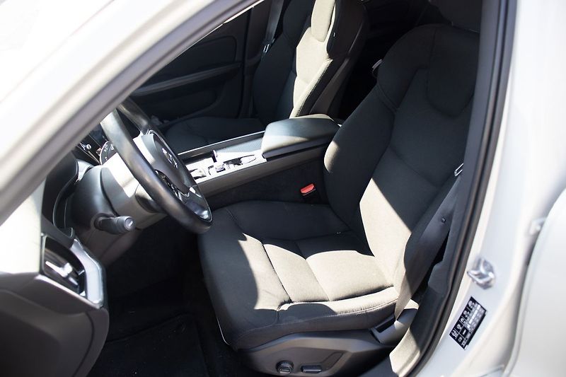 Volvo V60 Nové rozvody, servisovano - fotka 13 z 37