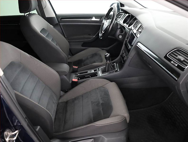 Volkswagen Golf (2016) Comfortline 1.6 TDI, Tempomat - fotka 7 z 16