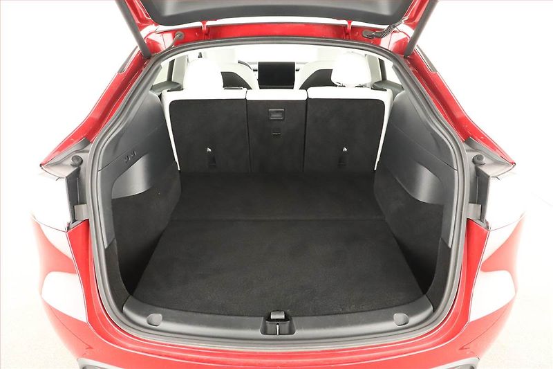 Tesla Model Y (2022) Long Range AWD 79kWh, SoH 91% - fotka 17 z 19