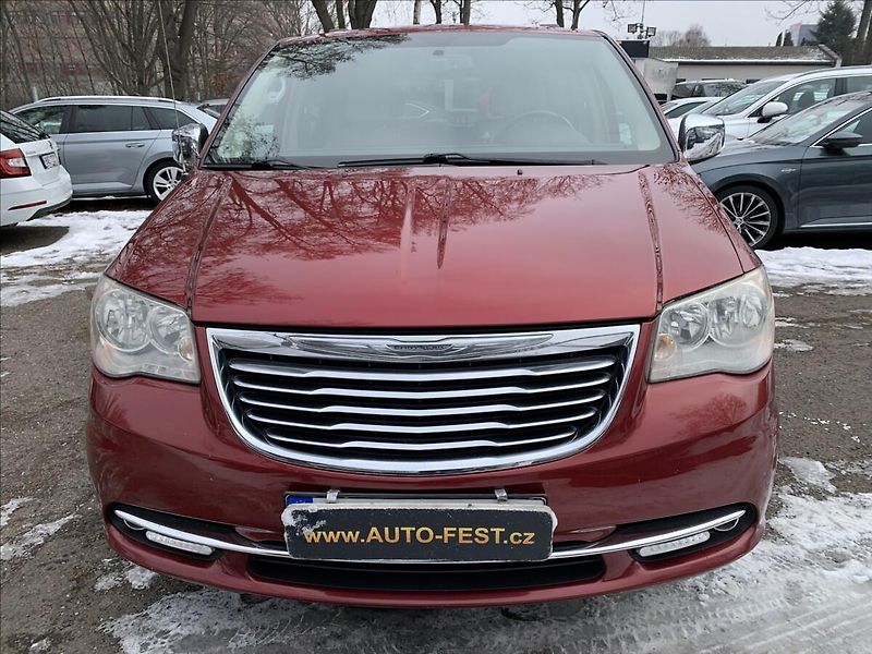 Chrysler Town & Country 3,6 i V6 7.MÍST - fotka 2 z 18