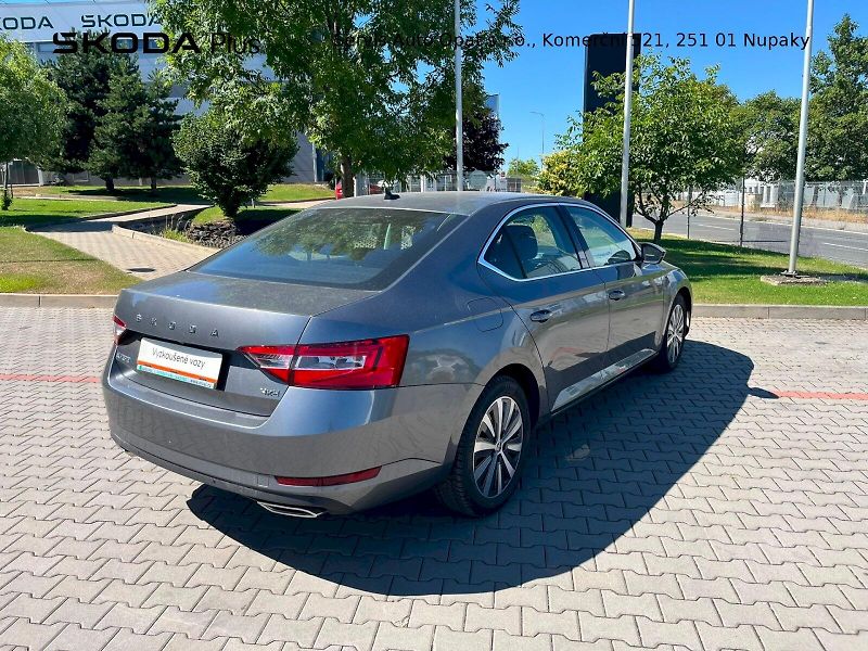 Škoda Superb (2022) STYLE 2.0TSI 206KW 4X4 DSG - fotka 2 z 23