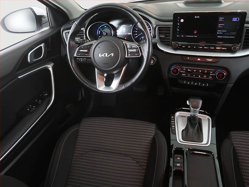 Kia XCeed (2022) Plug-in-Hybrid - fotka 7 z 22