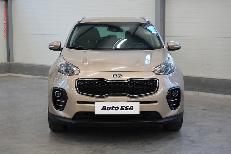 Kia Sportage (2017) 1.7CRDi, ČR, AT, navi, kamera - fotka 2 z 20