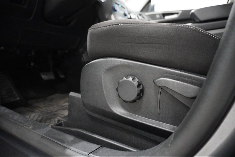 Ford S-MAX  2,0 TDCI 110kW AUTOMAT - fotka 23 z 35