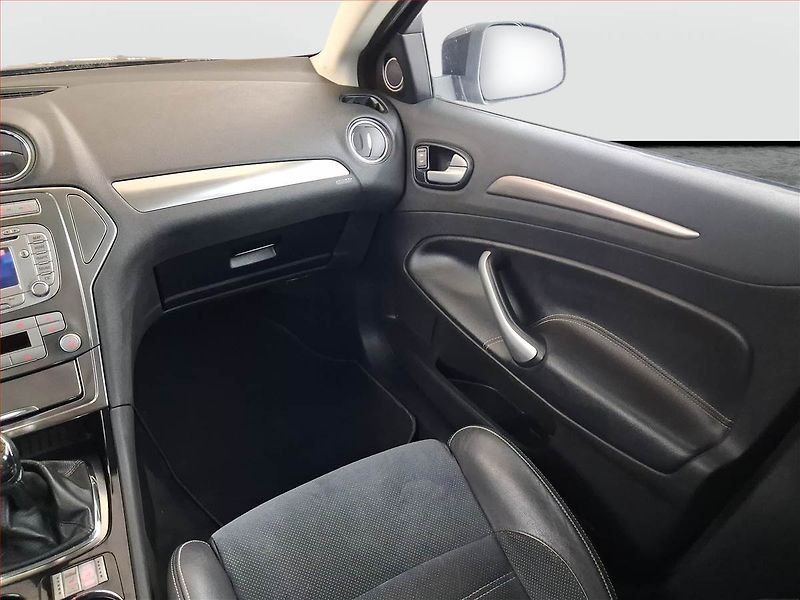 Ford Mondeo (2008) Titanium 2.0 16V, po STK - fotka 8 z 17