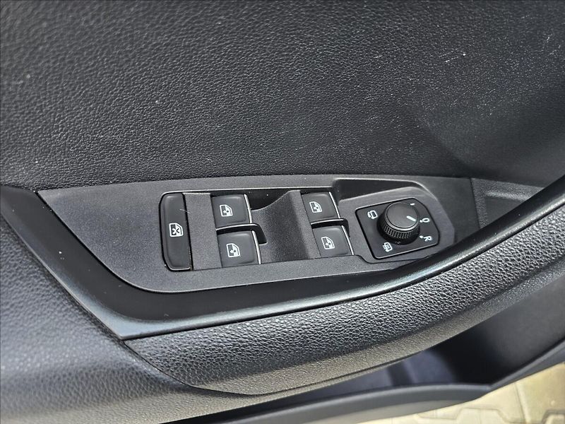 Škoda Karoq 1,5 TSi 110 KW DSG STYLE+ KŮŽE - fotka 14 z 49