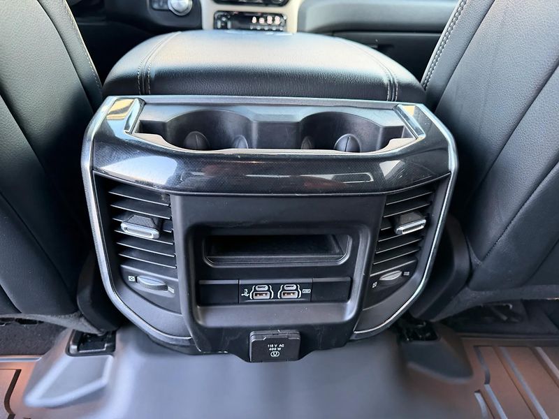 Dodge RAM (2019) +LARAMIE+LONGBED+HEMI+ - fotka 21 z 21