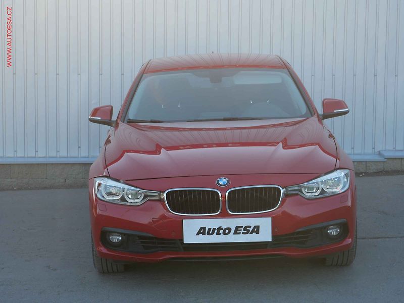 BMW Řada 3 (2018) 2.0T 320i xDrive, ČR, AT - fotka 2 z 25