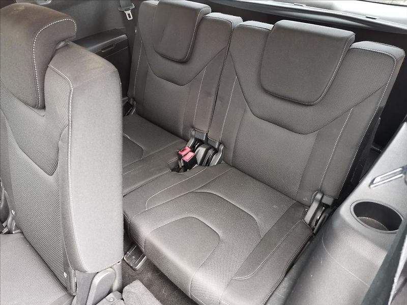 Ford S-MAX 2,0 TDCi 132kW Titanium 7-míst - fotka 9 z 18