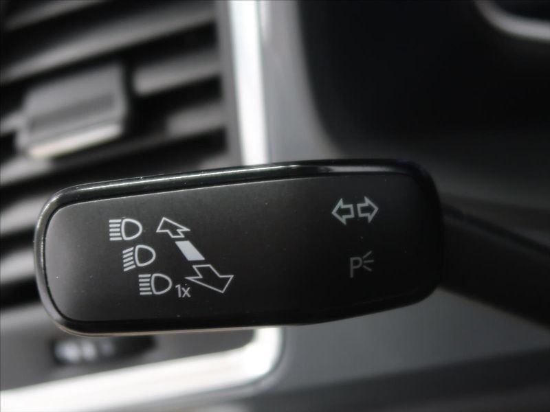 Seat Ateca 1,5 TSI DSG LED 1.majitel - fotka 20 z 39