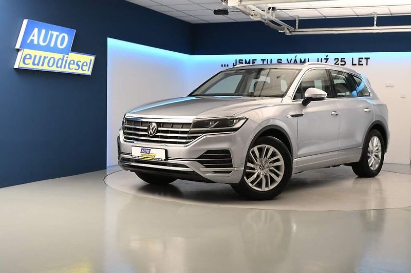 Volkswagen Touareg (2022) 3.0 4Motion LED ACC Vzduch Taž - fotka 2 z 34