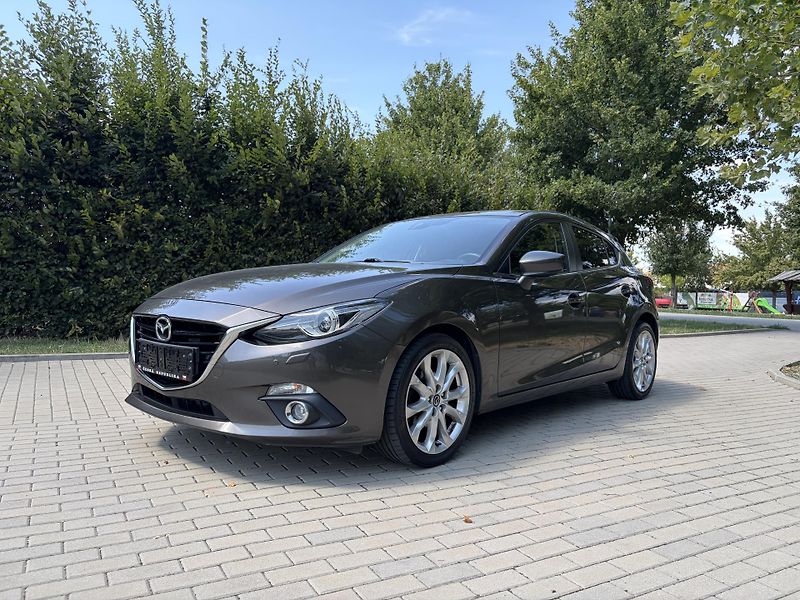 Mazda 3 2.0 Sports-Line - fotka 3 z 31