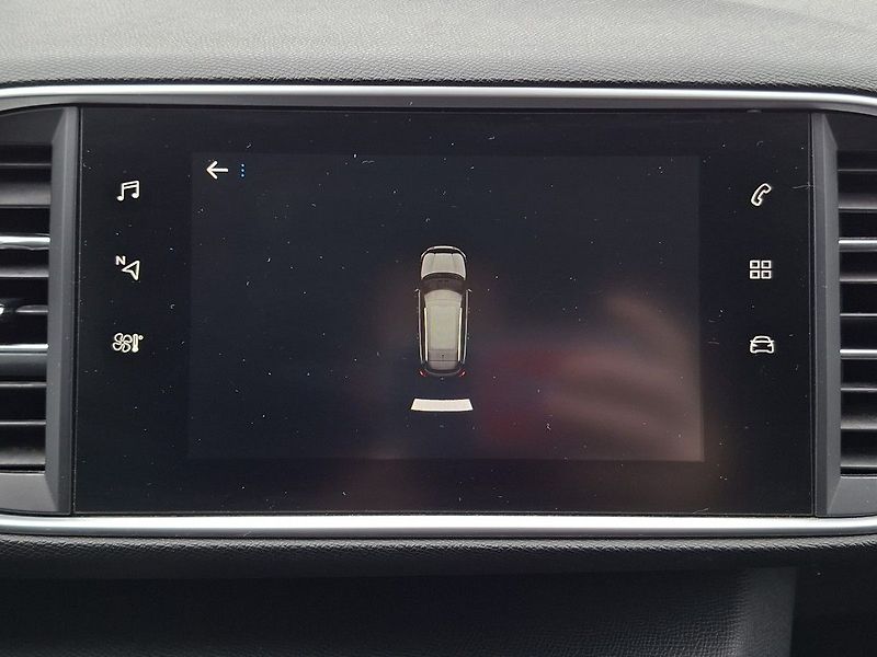 Peugeot 308 SW ACTIVE 1.5 BHDi 130k EAT6 - fotka 21 z 24