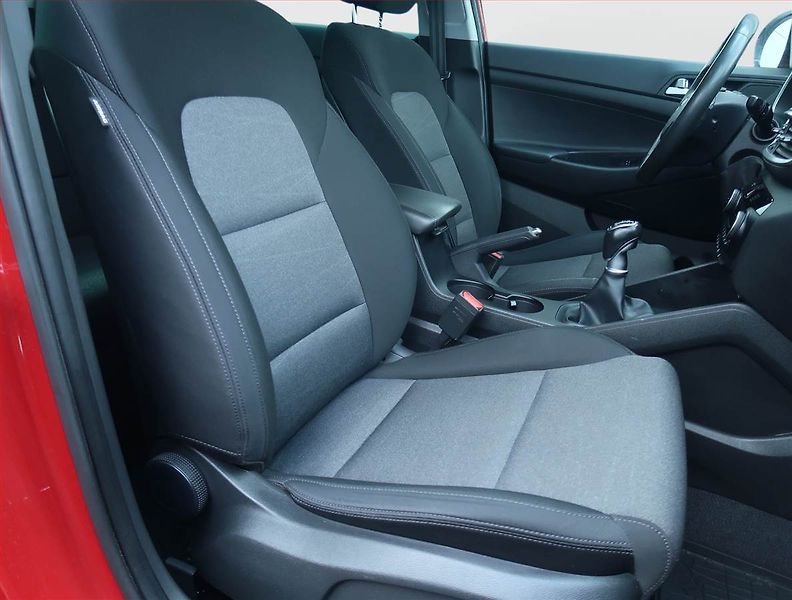 Hyundai Tucson (2019) 1.6 CRDi, Serv.kniha, Navi - fotka 9 z 17
