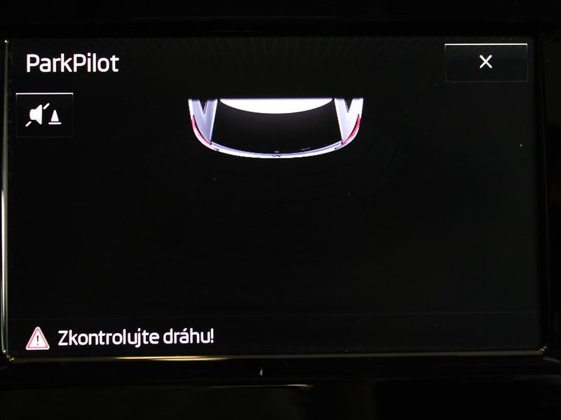 Škoda Octavia 2,0 TDi 135kW DSG 4x4 DPH ČR - fotka 10 z 23