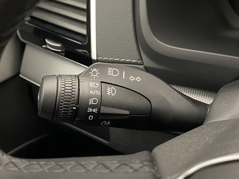 Volvo XC90 B5 AWD BRIGHT PLUS AUT 7míst - fotka 22 z 62