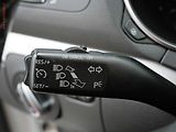 Volkswagen Golf (2011) 1.6 TDi, DSG, navi, park - náhled 13