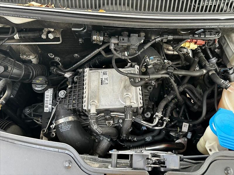 Volkswagen Transporter 2,0 TDI 75kW-LONG-9 MÍST-CZ - fotka 30 z 33