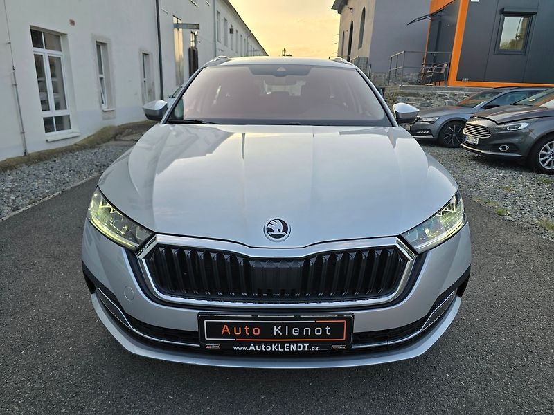 Škoda Octavia 2.0TDi 110kW DSG STYLE + NAVI - fotka 3 z 23