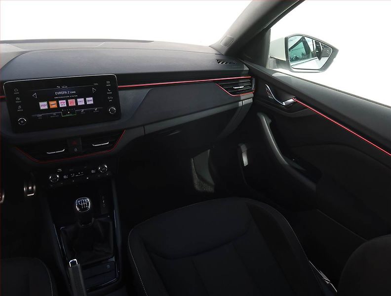 Škoda Scala (2025) 1.0 TSI, Drive, FullLed - fotka 8 z 21