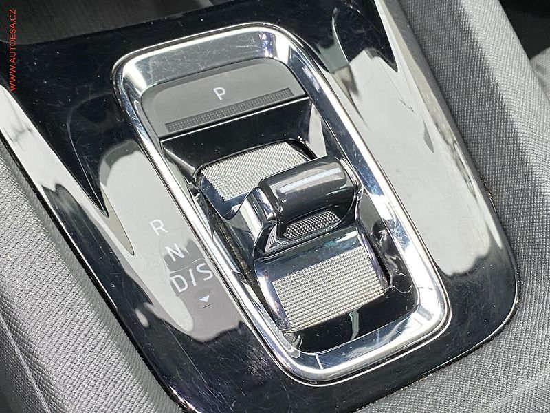 Škoda Octavia (2020) 2.0 TDi, Style, DSG, LED - fotka 14 z 18