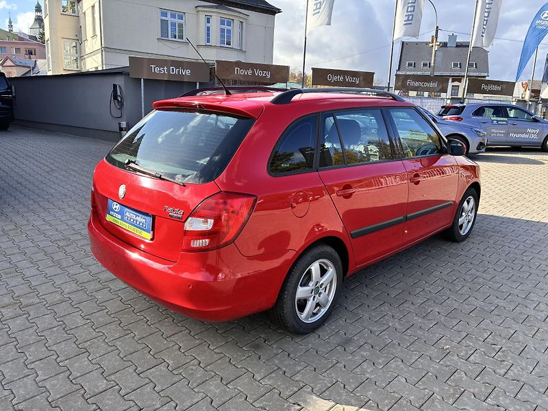 Škoda Fabia II Kombi 1.416V 63kW ELEGANCE  - fotka 7 z 22