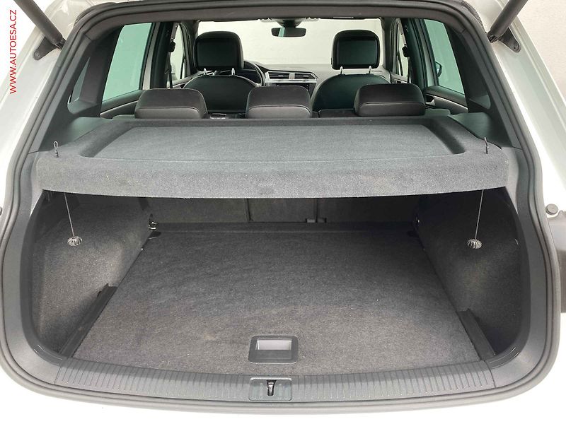 Volkswagen Tiguan (2020) 2.0 TDi 4X4, R-Line, DSG - fotka 7 z 22