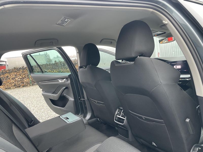 Škoda Octavia 2.0TDi 115PS LED VIRT NAVI DPH - fotka 137 z 189