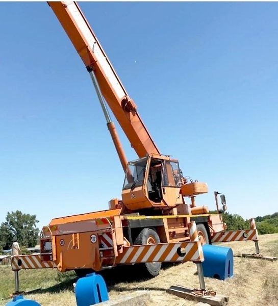 Terex (1999) 30t/32m autojeřáb 4x4x4 - fotka 11 z 18