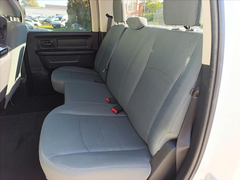 Dodge RAM 1500 3,6 i 4x4 Automat 6míst Tažné - fotka 23 z 35