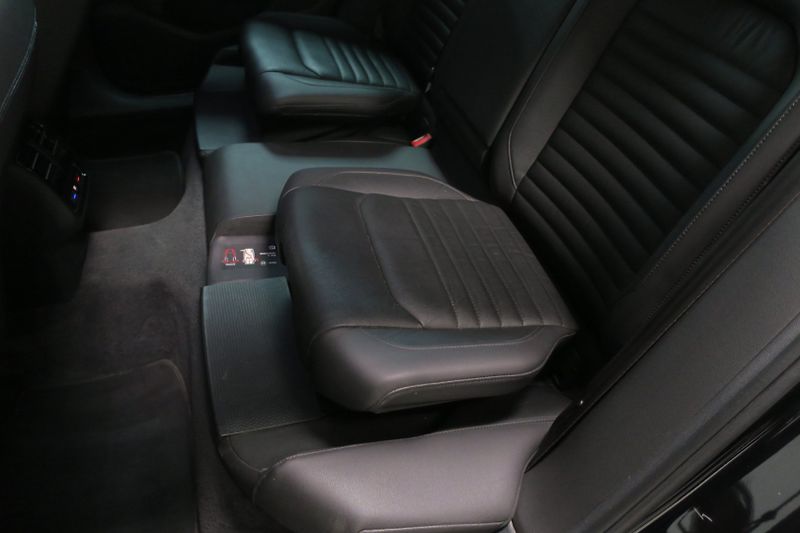 Volkswagen Passat Variant (2017) 2.0 TDI 176kW 4M. DSG Alltrack - fotka 42 z 50