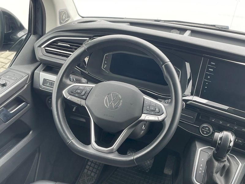 Volkswagen Multivan (2023) 2.0 TDI / 150 kW DSG 4Motion H - fotka 18 z 30