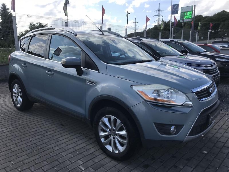 Ford Kuga 2,0   Titanium 4X4 - fotka 3 z 11