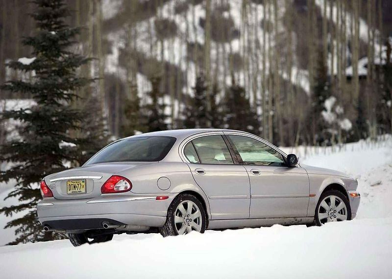 Jaguar X-Type prošel celou řadou změn, dieselové motory ale byly shodné s Fordem.
