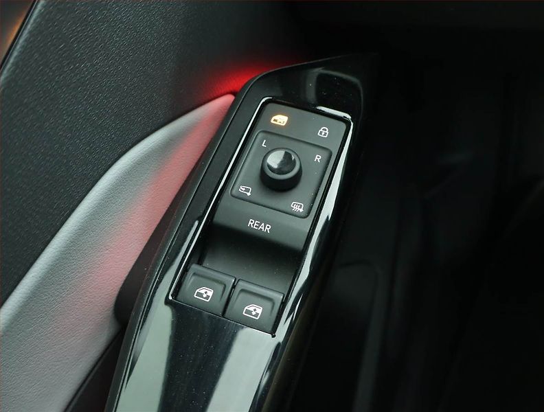 Volkswagen ID.3 (2021) Pro (62 kWh), SoH 90% - fotka 16 z 18