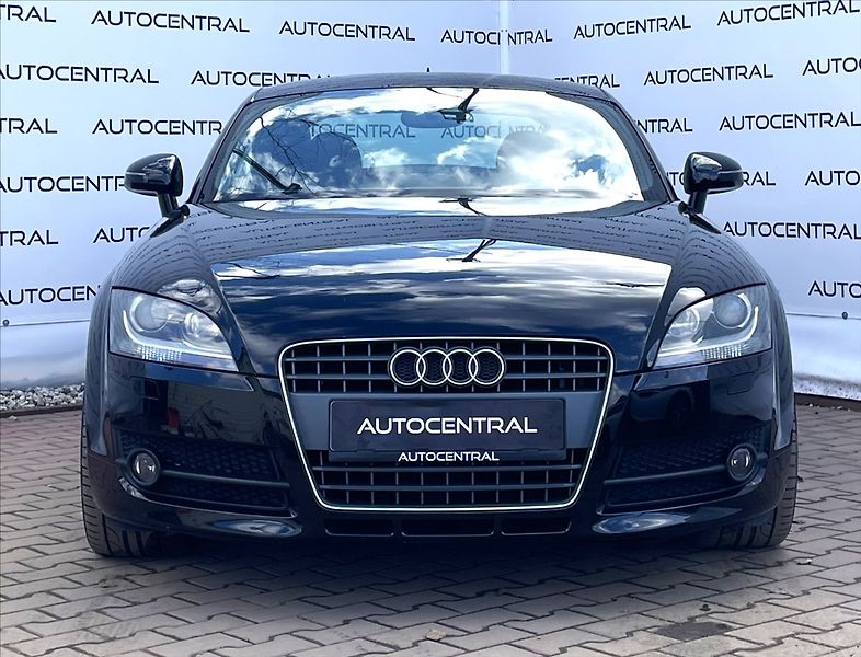 Audi TT 2,0 TFSi,147kW,S-line,serv.kn. - fotka 2 z 25