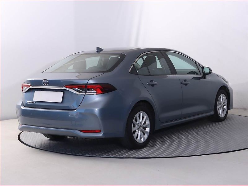 Toyota Corolla (2022) 1.5 VVT-i, Serv.kniha - fotka 5 z 19