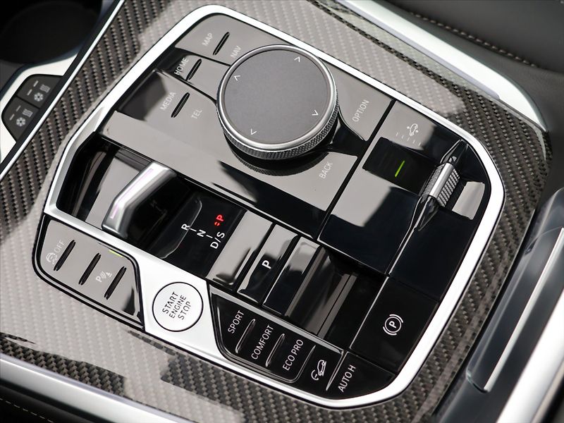BMW X5 3,0 xDrive40d 259kW Mpacket - fotka 34 z 45