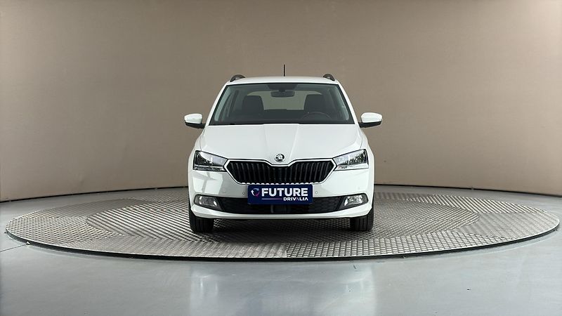 Škoda Fabia 1.0 TSI Ambition Combi - fotka 3 z 22