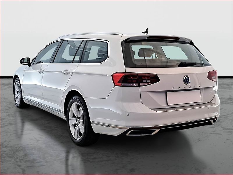 Volkswagen Passat (2020) 2.0 TDI, Automat, Kůže, Navi - fotka 4 z 21