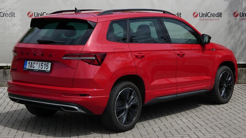Škoda Karoq 1,5 TSI DSG Sportline - fotka 3 z 24