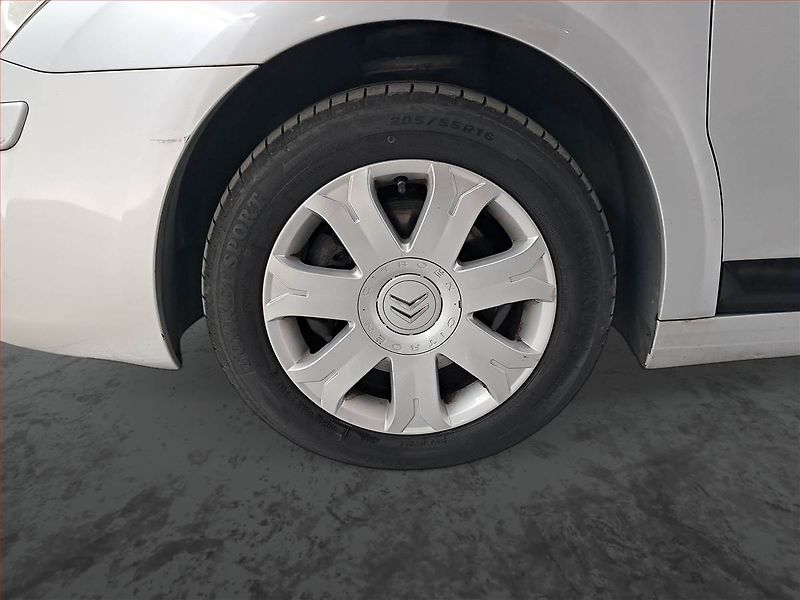 Citroën C4 (2009) 2.0 HDI, Tažné, zamluveno - fotka 14 z 18