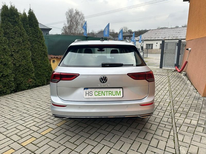 Volkswagen Golf 1.5 TSi 110kW - fotka 4 z 24