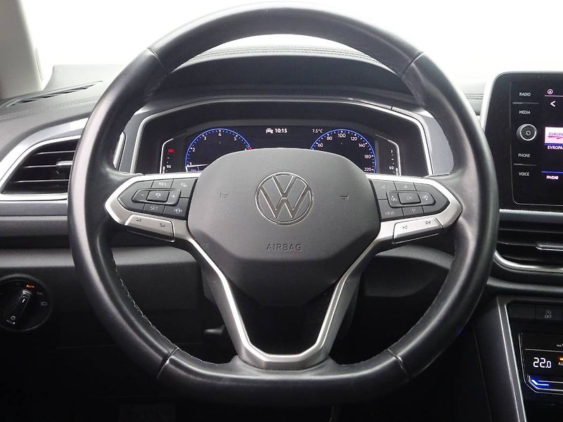 Volkswagen T-Roc (2022) 1,5 TSi/ 110kW DSG Style - fotka 13 z 27