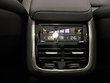 Volvo XC60 2.0  B4 4x4 ULTIMATE - náhled 32