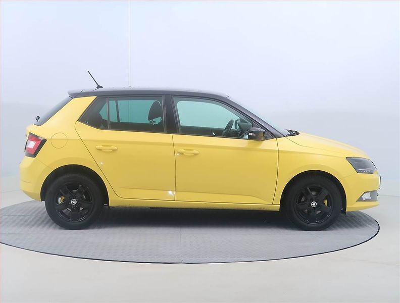 Škoda Fabia (2015) 1.2 TSI, Serv.kniha, Tempomat - fotka 6 z 14