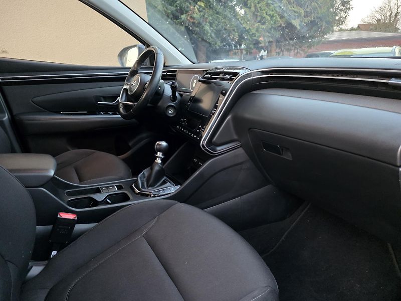 Hyundai Tucson 1.6-DPH-V ZÁRUCE-KAMERA - fotka 23 z 35