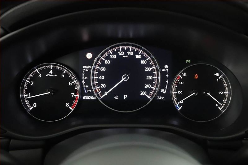 Mazda 3 (2022) 2.0 e-Skyactiv X - fotka 8 z 16