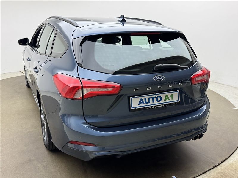 Ford Focus 1,5 ST-LINE ZÁRUKA LED 1MAJ ČR - fotka 6 z 40